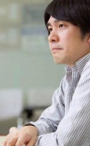 西尾维新